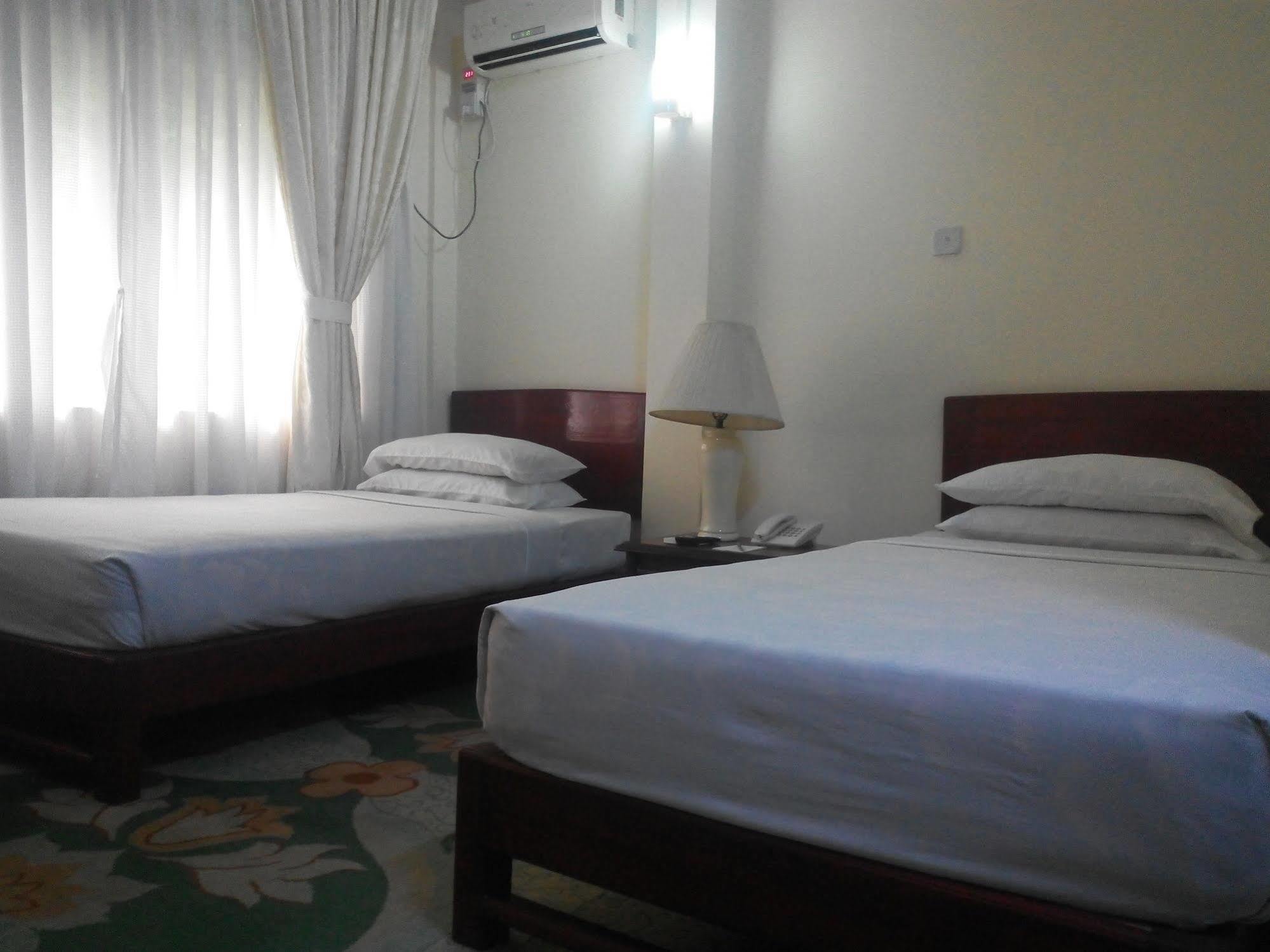 Eden Palace Hotel