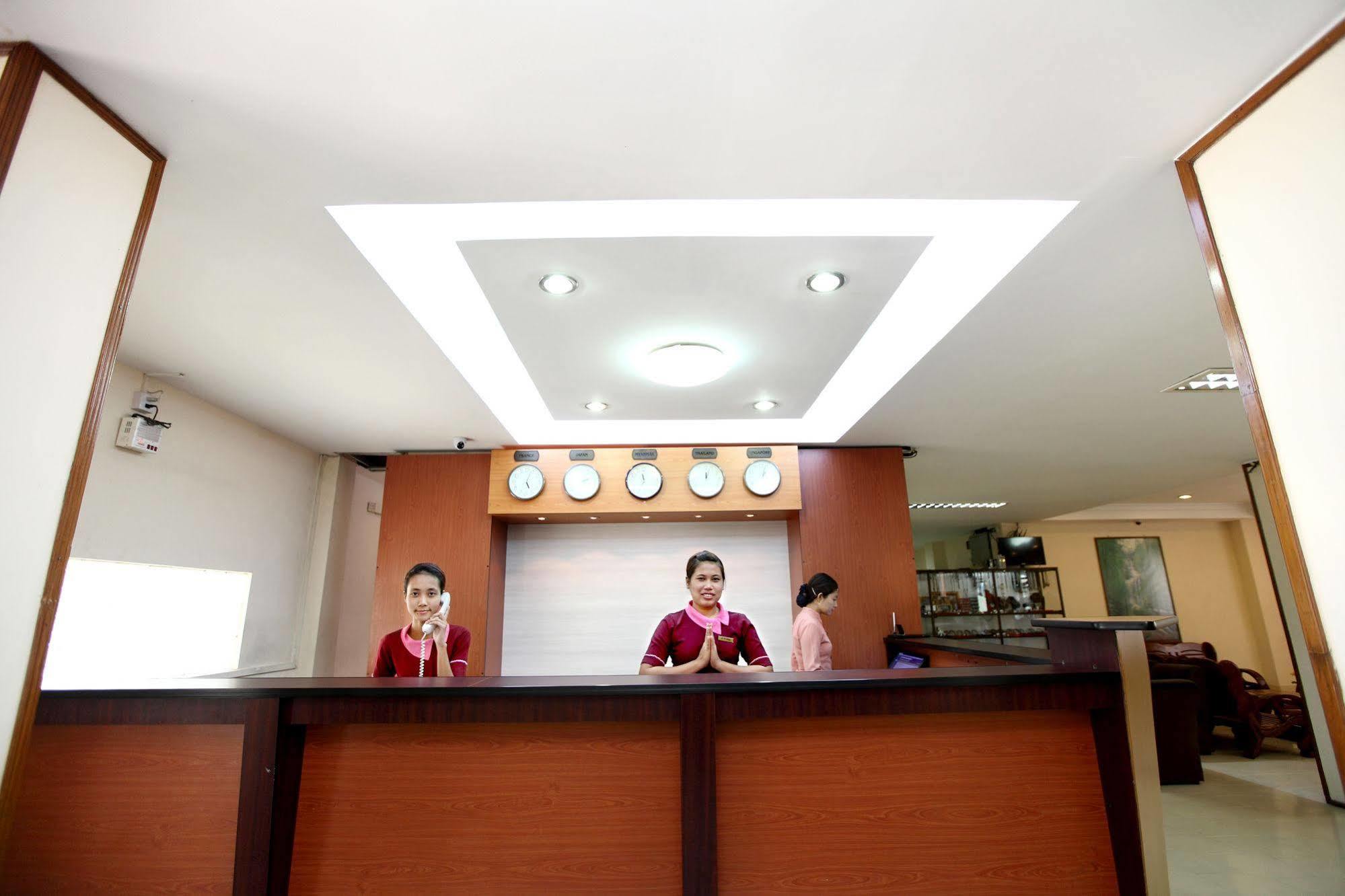 Hotel Eden Palace 3*